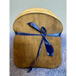 Toast shaped wood trivets